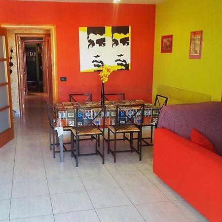 Apartamento Mediterraneo ปิเนดาเดมาร์ ภายนอก รูปภาพ