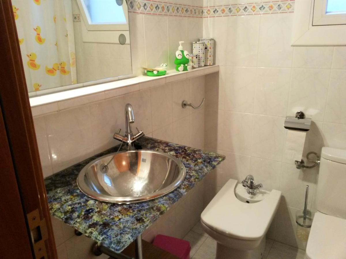 Apartamento Mediterraneo ปิเนดาเดมาร์ ภายนอก รูปภาพ