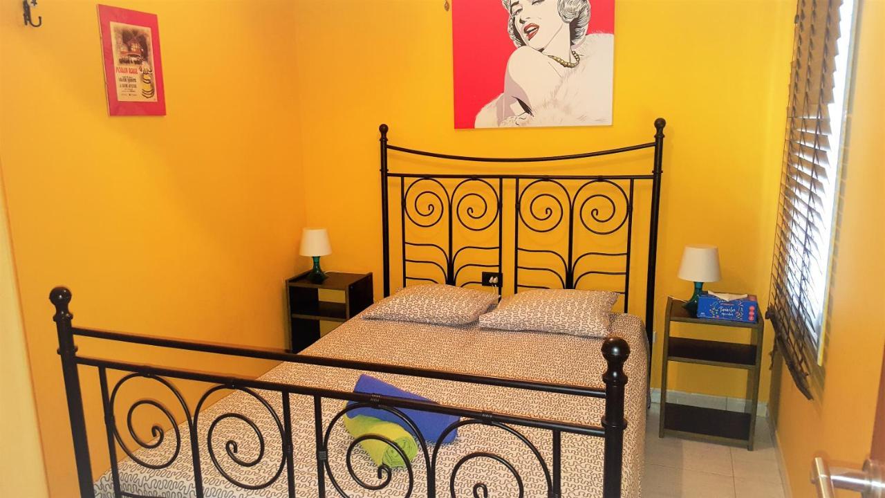 Apartamento Mediterraneo ปิเนดาเดมาร์ ภายนอก รูปภาพ